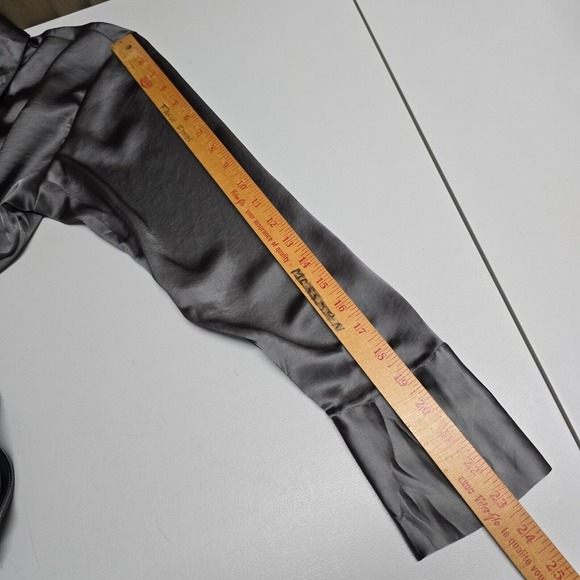 Express Portofino Shirt Womens‎ Medium Gray Satin Polyester Button Up Office - Picture 12 of 14